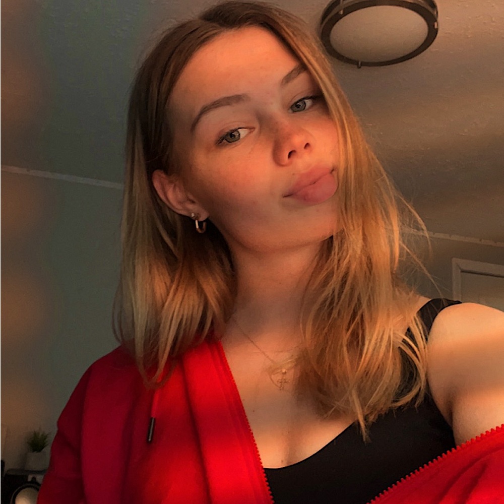 Meet your Posher, 𝖫𝗂𝗅𝗅𝗒